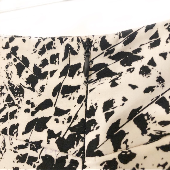 Forever 21 Leaf Print Mini Wrap Style Skirt - Picture 5 of 8